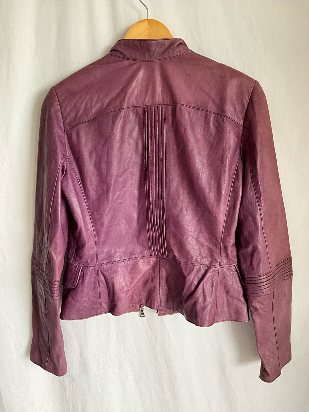 Danier Genuine Leather Plum Mauve Ruffle Zip Jacket | Pintuck Moto S - Picture 5 of 11